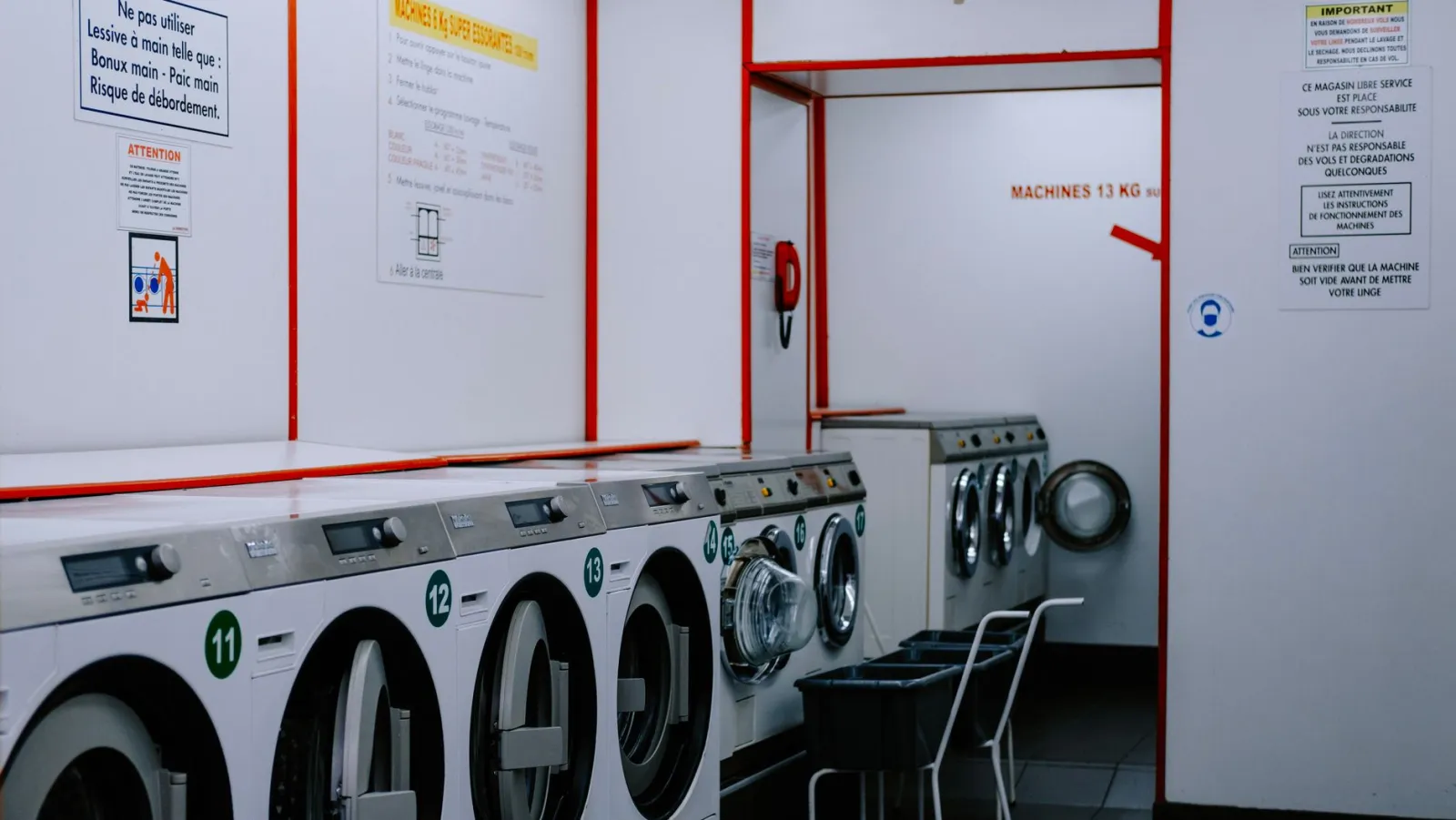 washing machine showroom