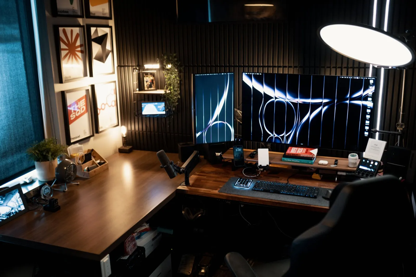 dual monitor desk setup
